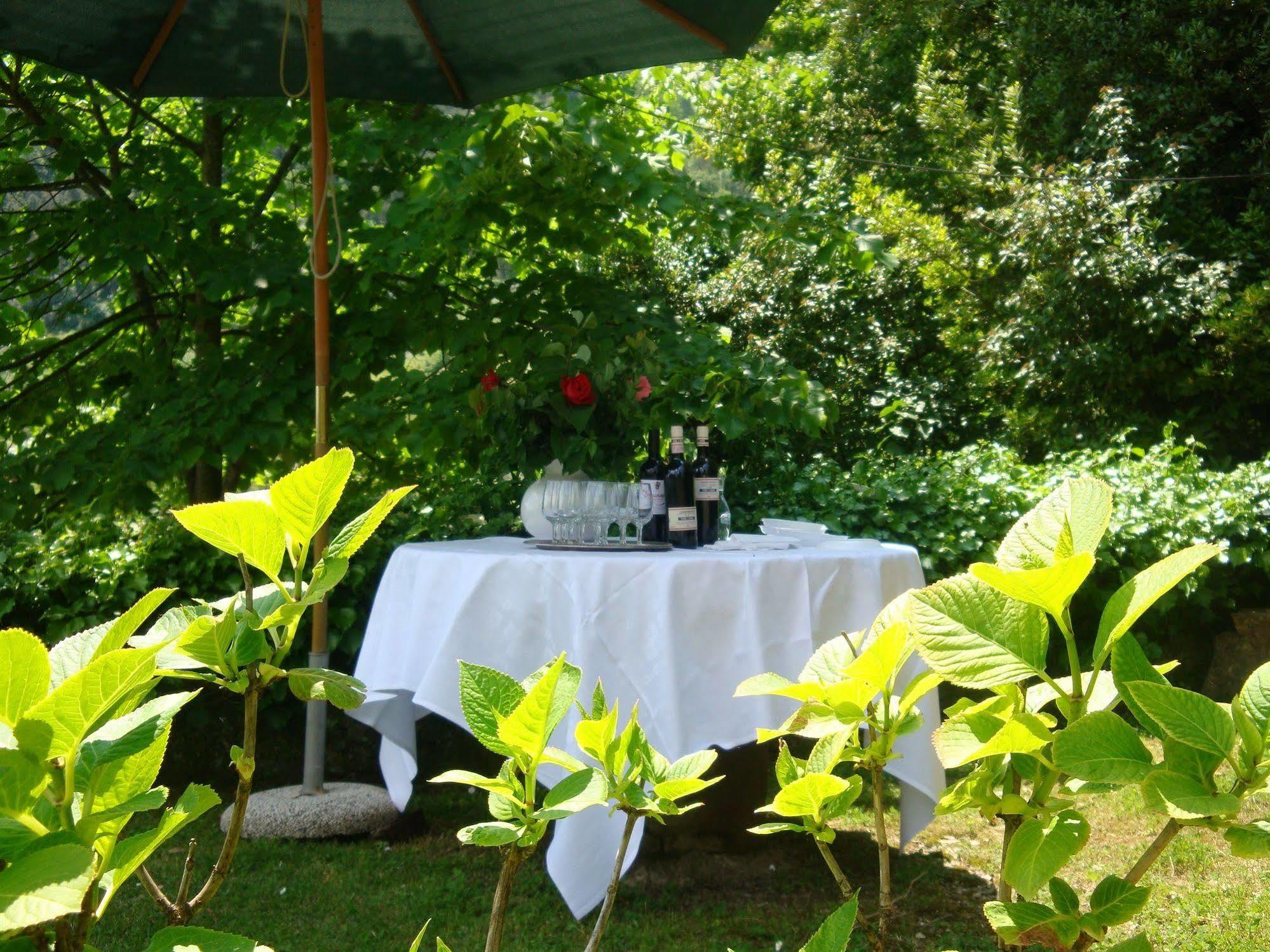 Fattoria Di Bacchereto - Guest House Esterno foto