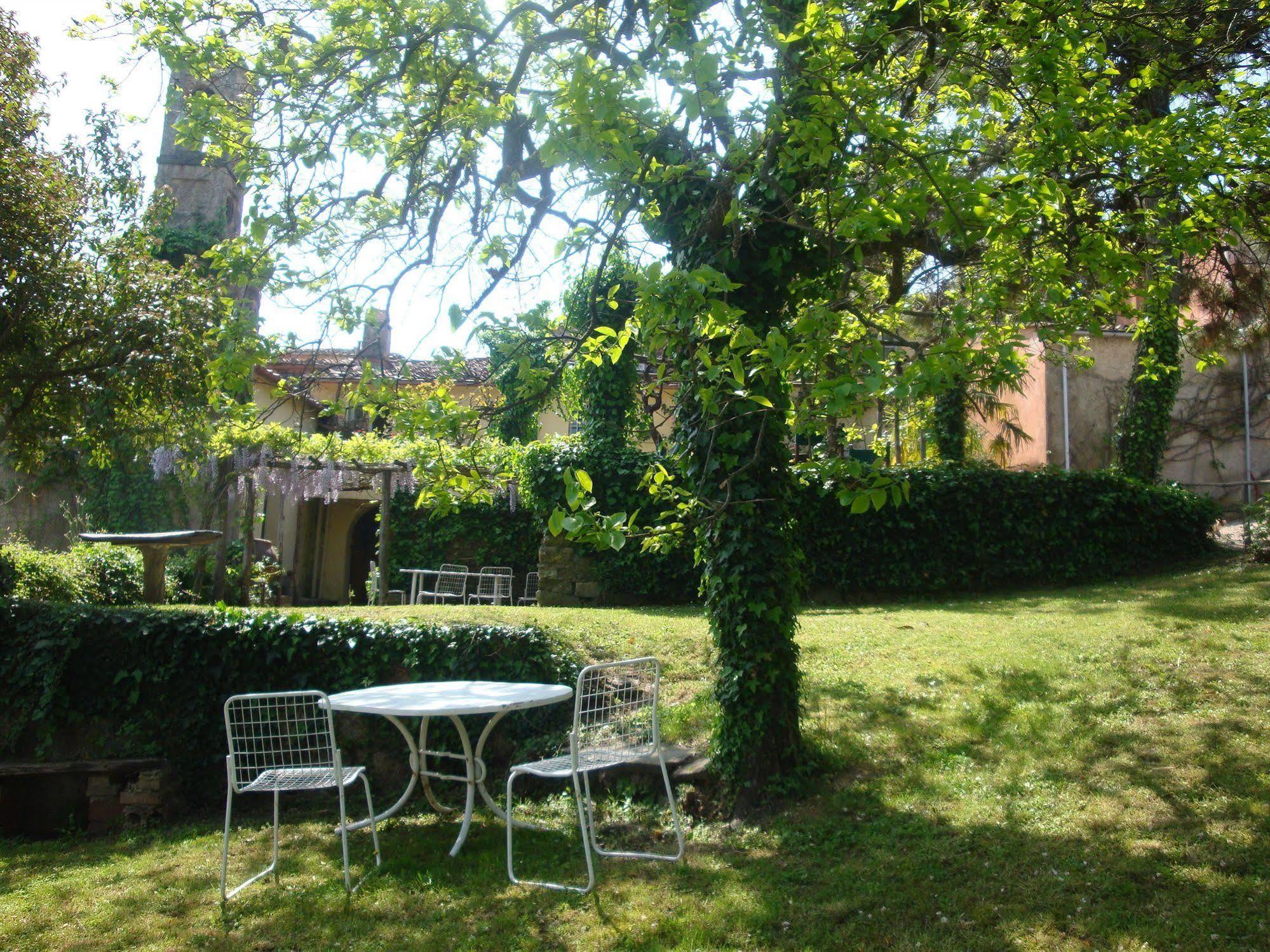 Fattoria Di Bacchereto - Guest House Esterno foto