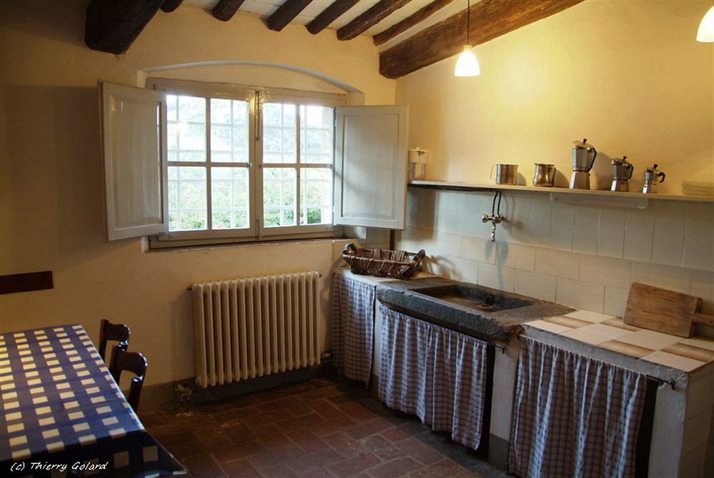 Fattoria Di Bacchereto - Guest House Esterno foto